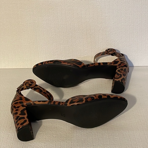 Comfort EST 1946, leopard print, block heel shoes. - Picture 8 of 10